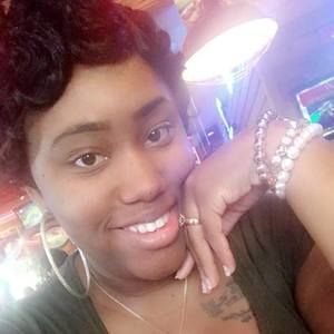 Meet your Posher, Jinise